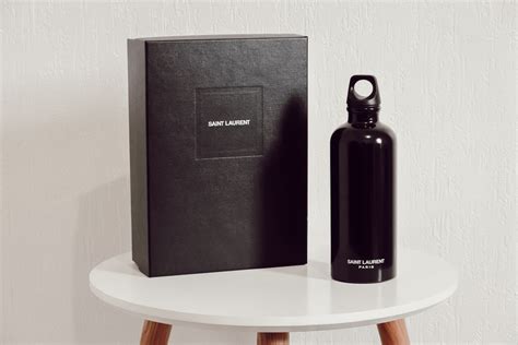 Bouteille Sigg Saint Laurent : unboxing et .